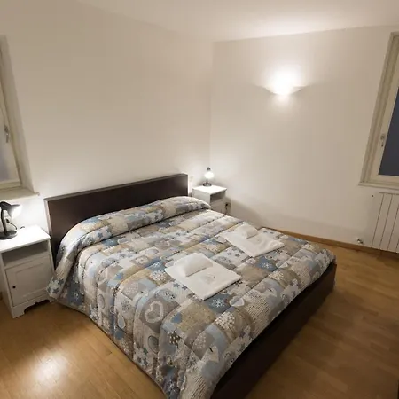 Holiday home Casa Piazza Del Porto Lovere